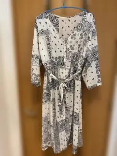 春　ペイズリー柄 長袖ワンピース Mサイズ
