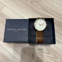 TOMMY HILFIGER 腕時計 本体 ブラウンレザーのサムネイル