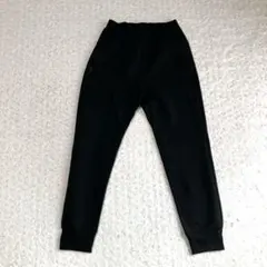 UNIQLO 黒 スリムフィット パンツ 140
