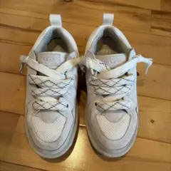 UGG スニーカー　ローローメル