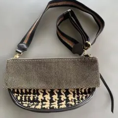 【超美品】ショルダーバッグ ヘリンボーン柄 コンビのサムネイル