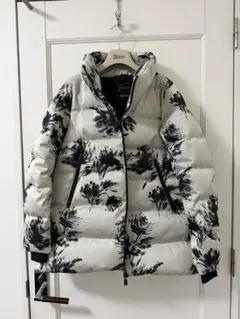 Herno Laminar 花柄ダウンジャケット