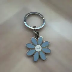 COACH 花形キーホルダー 水色