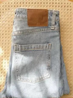 HIGH RISE SLIM FLAREDデニムパンツ【三連休限定セール】