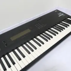KORG m50 キーボード61鍵 ペダル・ケース付き - メルカリ