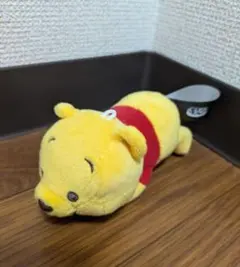 【新品未使用】くまのプーさん　ディズニー　寝そべり　マスコット