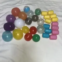 ガチャガチャ 空カプセル まとめ売り 31個 工作 ハンドメイド 詰め合わせ