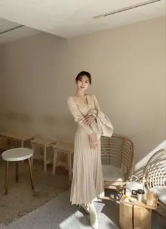 《美品!》QUNG クン　完売品　パークプリーツニットワンピース