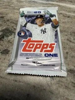 Toppsトップス2025メジャーリーグカード　14枚シリーズ1