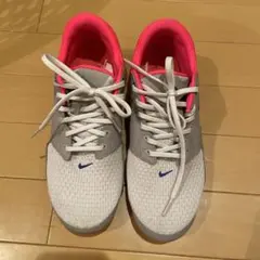 Nike VAPORMax グレー/ピンク スニーカー