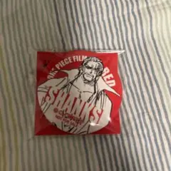 ONE PIECE FILM RED シャンクス 缶バッジ 非売品 - メルカリ