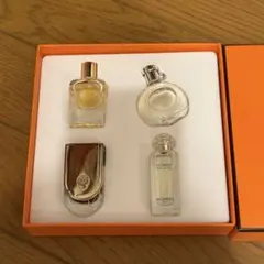 HERMES ミニ香水 4本セット 新品未使用のサムネイル