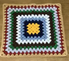 グラニースクエア ハンドメイド マルチカバー マット かぎ編み - メルカリ