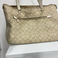 COACH／トートバッグ ベージュ&ホワイト