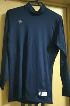 DESCENTE ネイビー アンダーシャツ Mサイズ