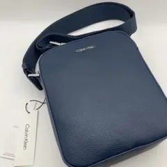 Calvin Klein ネイビー ショルダーバッグ