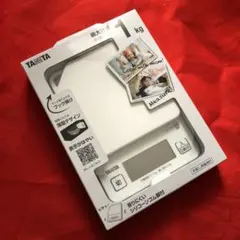 ⭐️タニタ　キッチンスケール1kg（最小表示0.5g）⭐️のサムネイル