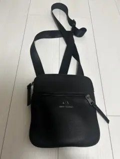 ARMANI EXCHANGE ショルダーバッグ ブラック