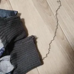 ほどけて、着られません。