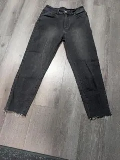 プロズヴェール　　ストレッチテーパードデニム ももコレ