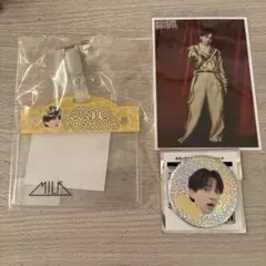 M!LK のぞいてみるく？展 吉田仁人 アクリルスタンドB お名前バッチ