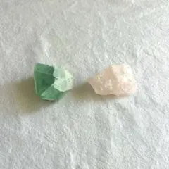 緑　ピンク　クリスタル　原石　ローズクォーツ　フローライト　2石　パワーストーン