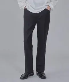 【新品】セミフレアスラックス　ブラック　黒　パンツ　Lサイズ