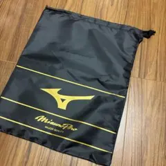 Item thumbnail for item b2c7bbe5-2242-40de-85b7-5a35348cb8e2