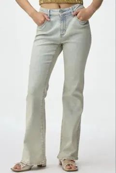 GU スリムフレアジーンズ　標準丈