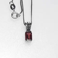 ネックレス ペンダント 赤 レッド ガーネット色 銀 シルバー925 