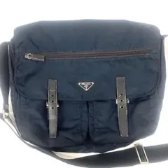 PRADA メッセンジャーバッグ ナイロン ブラック　⭐︎のサムネイル