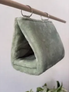 Item thumbnail for item 91d9a3a2-e00e-473f-824e-240d8484f356