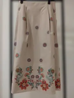 リリーブラウン　スカート