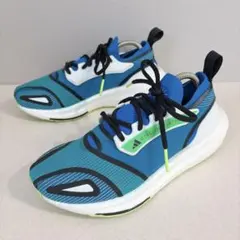 adidas by Stella McCartney ULTRA BOOST23のサムネイル