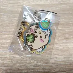 韓国 ちいかわ アクリルキーホルダー うさぎ メロン