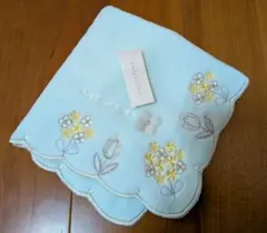 【新品タグ付き】アンテプリマ 刺繍 タオルハンカチ　大判