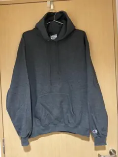 Champion グレー フード付きパーカー Lサイズ