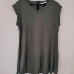 レトロガールTシャツ　レディースTシャツ　カーキTシャツ　ロングTシャツ
