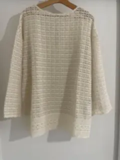 アイボリー レース編み 長袖トップスのサムネイル