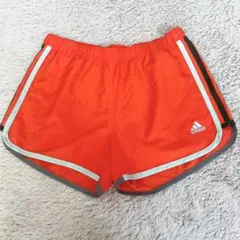 adidas オレンジ ショートパンツ S
