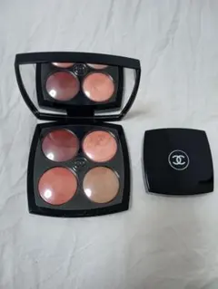 シャネル アイシャドウ レキャトル ルージュ ユーエジュ 957 チーク