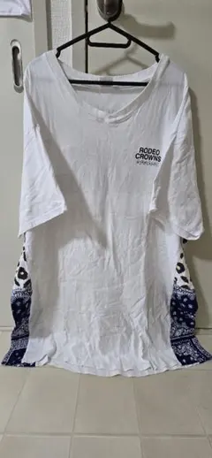 RODEO CROWNS ホワイト Tシャツ Vネック