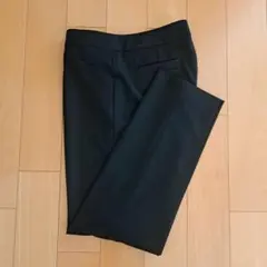 黒 ストレートパンツ