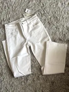 J BRAND ホワイトデニムパンツ 26✴︎未使用のサムネイル