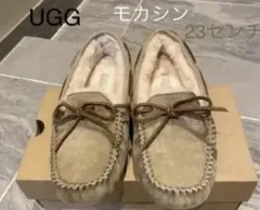 UGG モカシン　 ダコタ ベージュ　23センチ