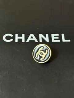 値下げ！USED CHANEL ロゴデザイン イヤリング(片耳のみ)のサムネイル