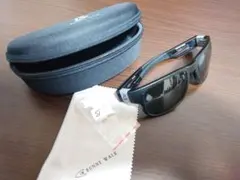 Item thumbnail for item 0a966e83-a82b-4eb7-a5c3-6f09f8982c0f