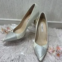 セブントゥエルブサーティー　パンプス　レザー　ホワイト　シルバー　エナメル