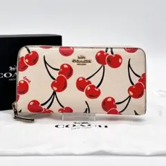 希少✨️COACH コーチ 長財布 ラウンドファスナー チェリー柄