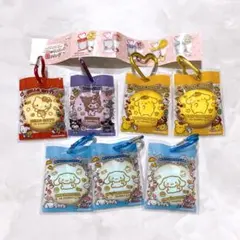 【未使用】ふわふわクッキー風缶バッチキーホルダー7個セット